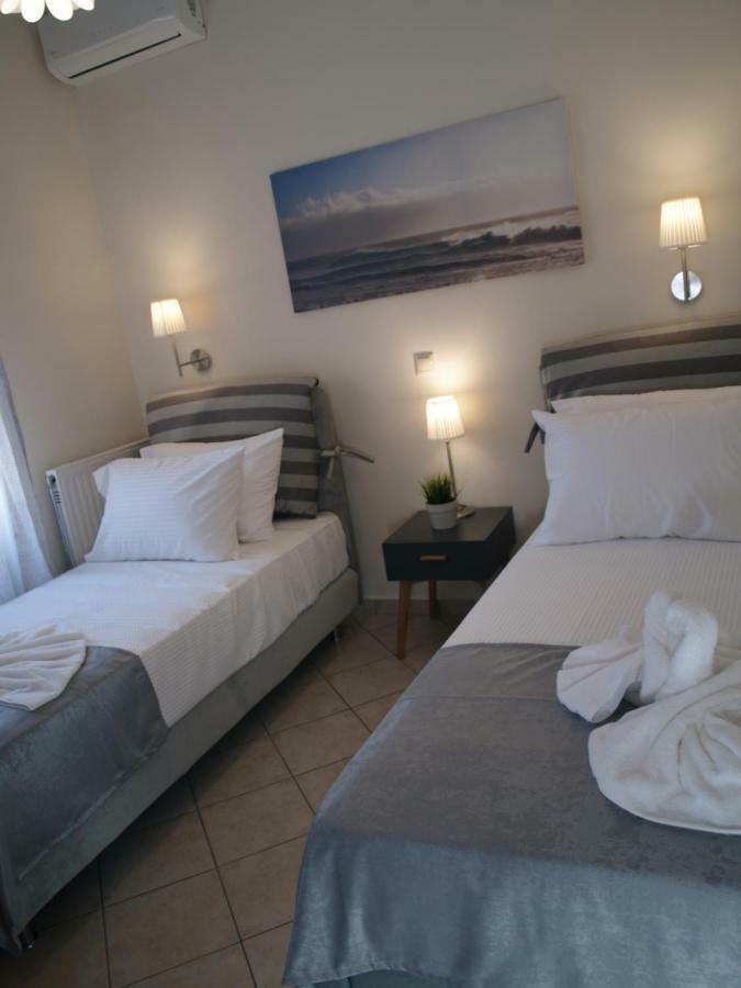 Urban Sea Apts Chrissi Akti Chania Exterior foto